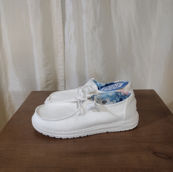 Hey dude Wendy silk moon shoes size W7 - Picture 2 of 11